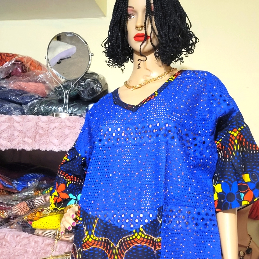 Akara  gown